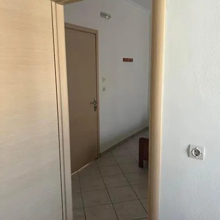 Apartment Trident And