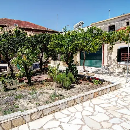 Trident And Appartement *