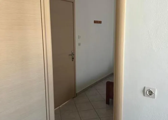 Apartment Trident And